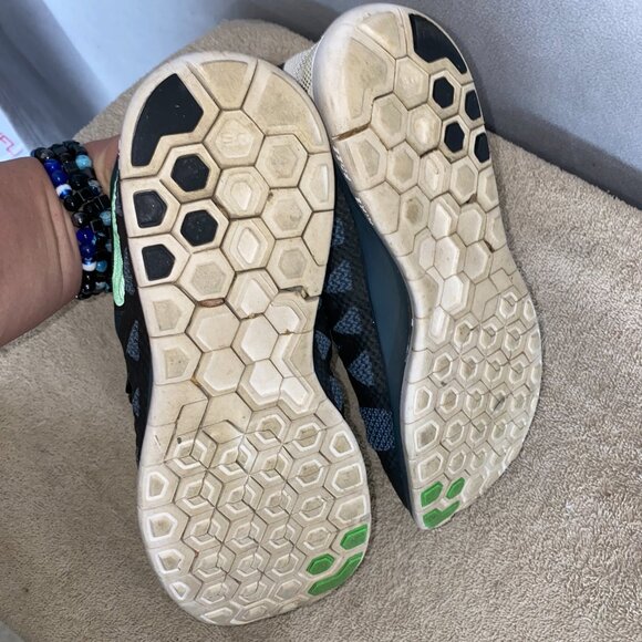 Nike Free Running Shoes Black/Green Lace-Up Sneakers Size US 10 (Nike Free RN) - Picture 3 of 7